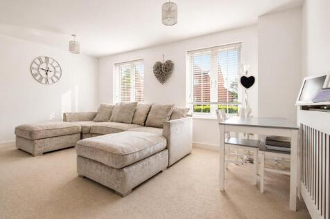 Living Room.jpg