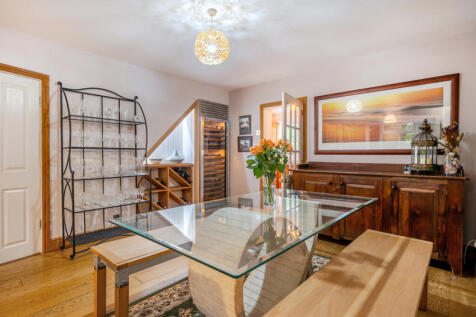 1362154-5-68df8ae...