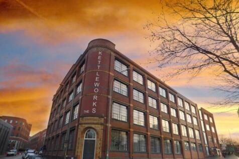 A large and spacious, first floor one bedroom apartment at the ever popular Kettleworks development in the Jewellery Quarter is available mid July!