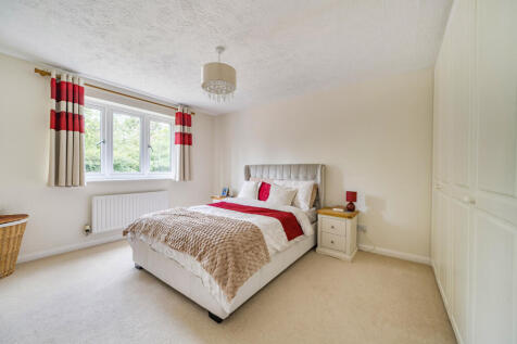 1315362-11-685c03...