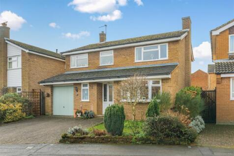 2 Hazeldene Gardens, Banbury-2.jpg