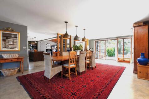 Reception/Dining Rm