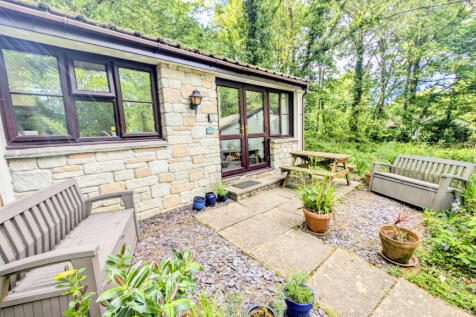 2 Bedroom Bungalow for Sale