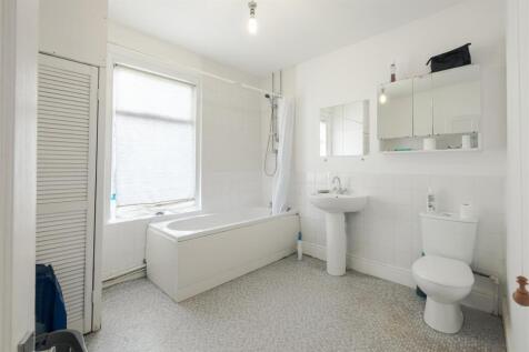 210 Abbey Road (10 of 16).jpg