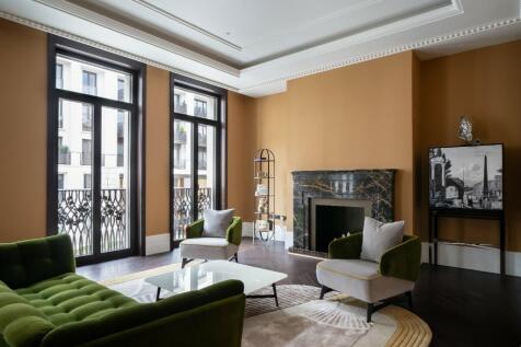 7 bed, 8 bath Town House in London - Photo 9