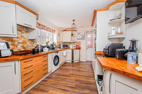 Kitchen/Dining Ro...