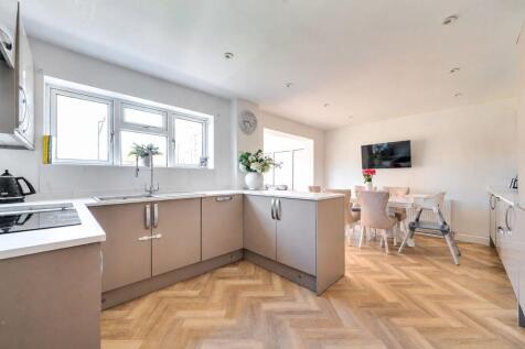 Kitchen/Diner/Family Room