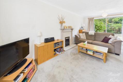 CAM01995G0-PR0341-STILL003