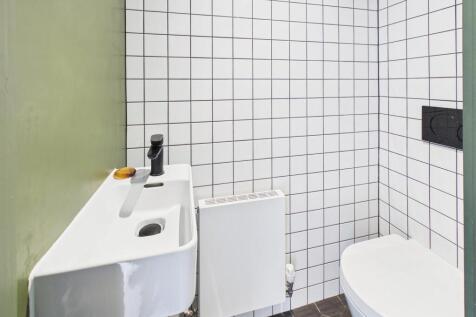 wc.jpg