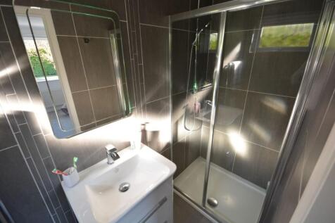 EN SUITE SHOWER