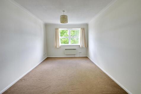 Living Room.jpg