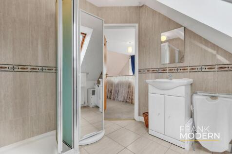 Bedroom One En-Suite