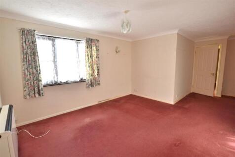 Living room 2 .JPG