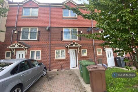 We are pleased to present this fantastic four-bedroom, three-bathroom townhouse, offering modern and spacious living throughout. The ground floor comprises a welcoming entrance hallway, a convenie...