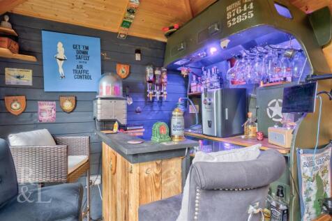 20 Ragley Close (36).jpg