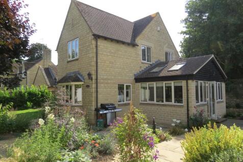 5 Bedroom Detached in PE8 4AB