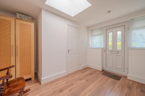 194 The Highway-16.jpg