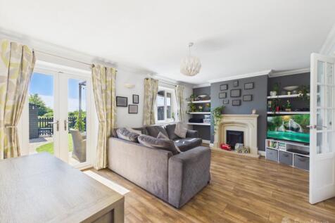 Living Room- Mark Stephens EweMove Newmarket and S