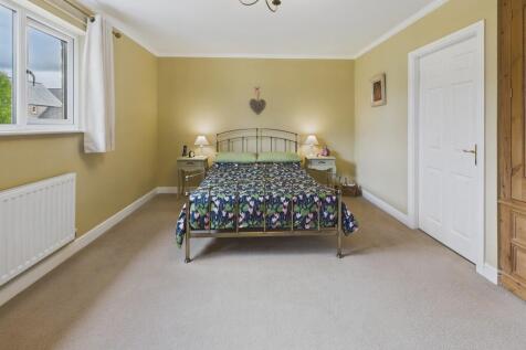 CAM04273G0-PR0195...