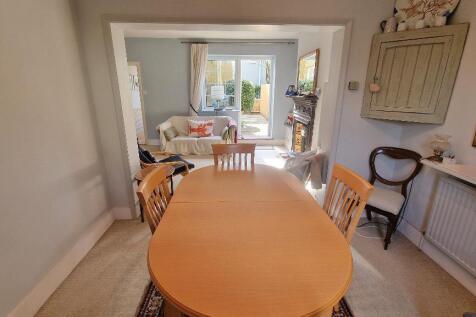 Dining Room to Sitting Room