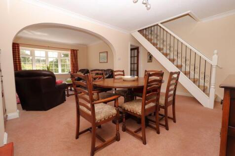 Through Lounge Diner 