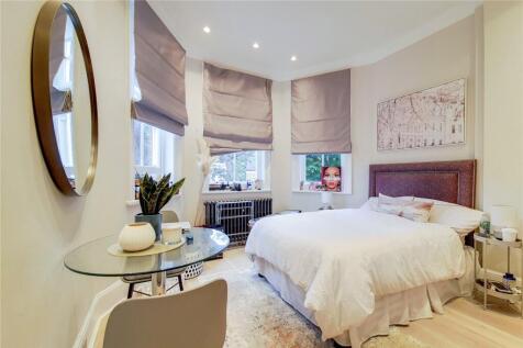Bedroom/Reception