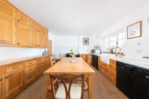 Kitchen/Breakfast Rm