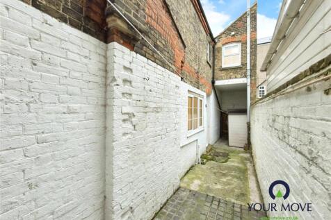 Rear Courtyard
