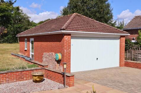 GARAGE/WORKSHOP
