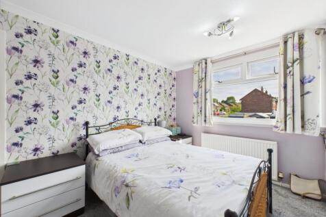 CAM03729G0-PR0064-STILL039