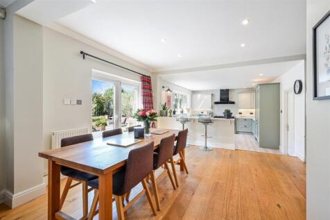 ALEXANDRA ROAD (2).jpg