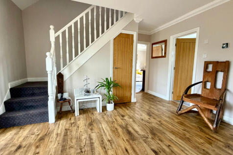Three bedroom chalet bungalow