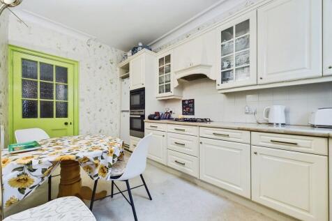 700a97e5-CAM01085...