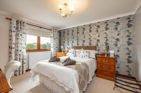 8 bed, 8 bath Detached in Leeds - Photo 16