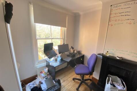 FF Rear Bedroom.JPG