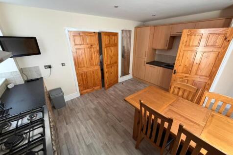 WhatsApp Image 2025-10-23 at 09.57.14_71e6edb1.jpg