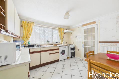 CAM05454G0-PR0097-STILL008