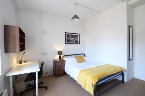 Flat 3, Room 2.jpg