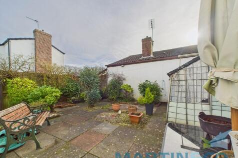 CAM01870G0-PR0157...