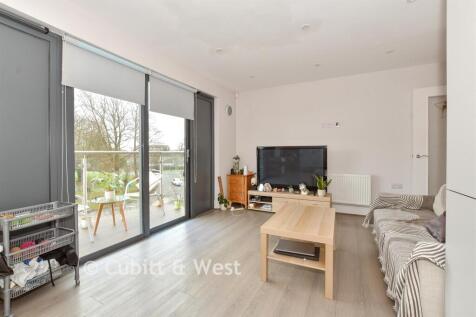 Lounge/Kitchen