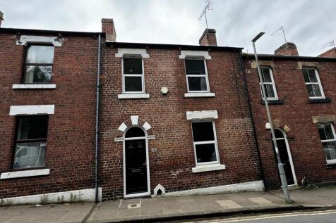 6 Bedroom House in DH1 4BE