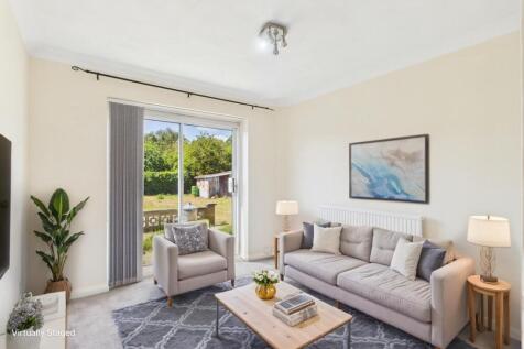 EweMove Spalding - Living Room - Dining Room AI