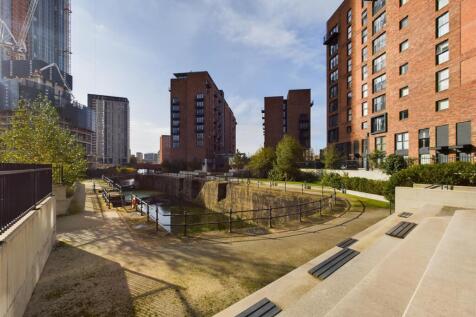 CAM01231G0-PR0080-STILL030