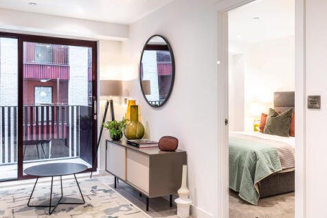 // NHS Perks Available* // One Bedroom | Un-Furnished | No Deposit* | On-Site Management Team | Wi-Fi Included | Gym | Residents Lounge | Roof Terrace | Social Events | City Centre Location
