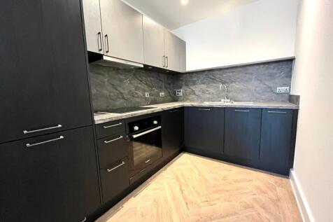 ** Zero Deposit Guarantee Available **
** Furnished**One bedroom **Available September **