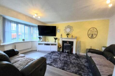 2 Maine Close Lounge.jpg