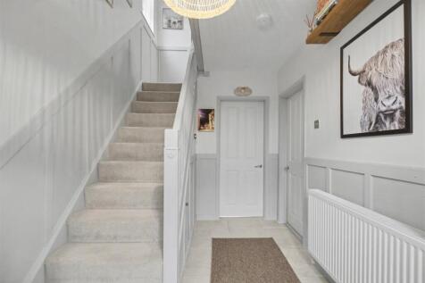 Entrance Hall_2.jpeg