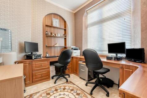 8631357-interior25.jpg