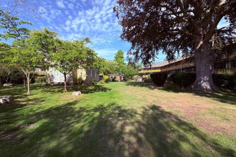 Queensway gardens 1.jpg