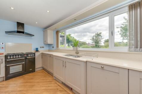 KITCHEN, DINER AND LIVING ROOM